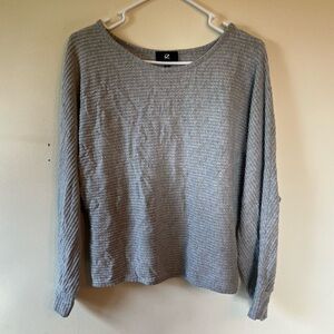 Women’s IZ Byer Dolman Cropped Top Sweater Heather Gray Size Large